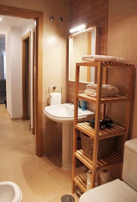 צ'יקלנה דה לה פרונטרה Fancy Apartment In A Historic House, Chiclana City Center By C. Dreams מראה חיצוני תמונה